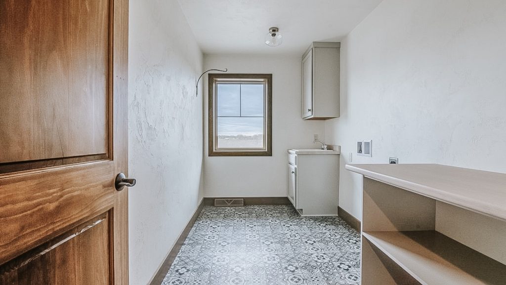 3370 Casey Trail - Laundry Room
